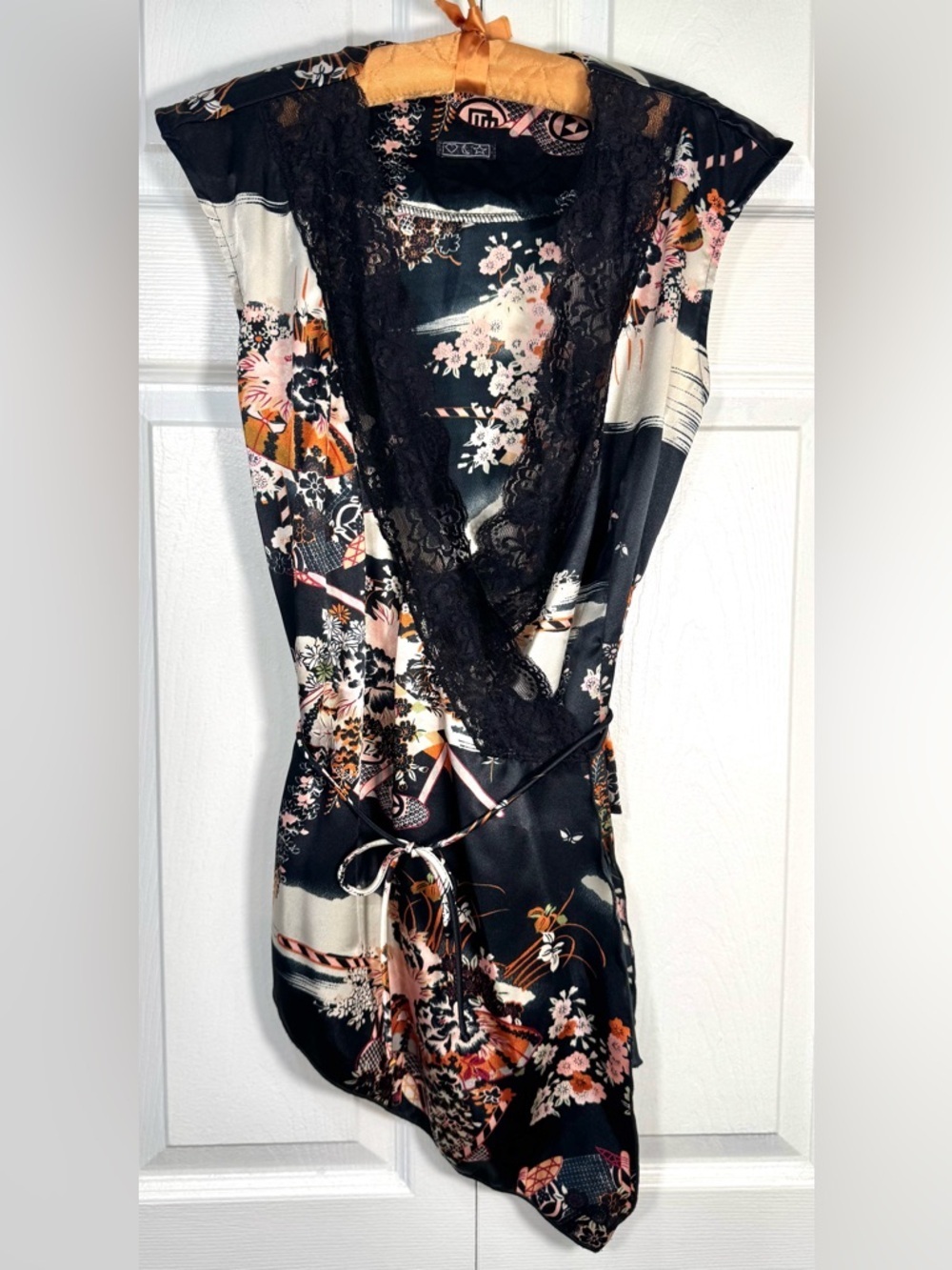 Silky Satin Kimono Wrap Robe Lace Trim Asymmetrical Floral Boho M
